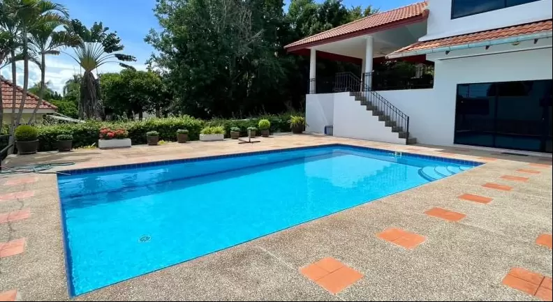 15.9 mill house